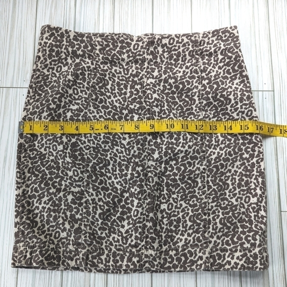 Free People Modern Femme Mini Skirt in Animal Print in Cream and Brown Size 2 - Picture 9 of 11